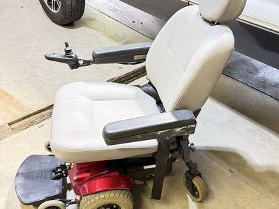Jazzy wheel chair