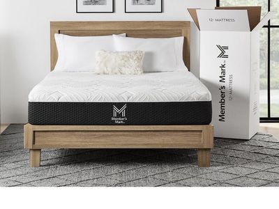 Queen Members Mark Memory Foam Mattress