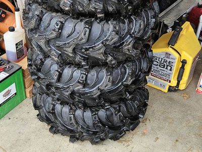Atv/utv tires