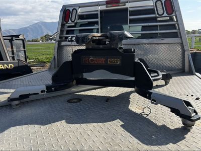 Curt Q20 Puck System Hitch For Ram