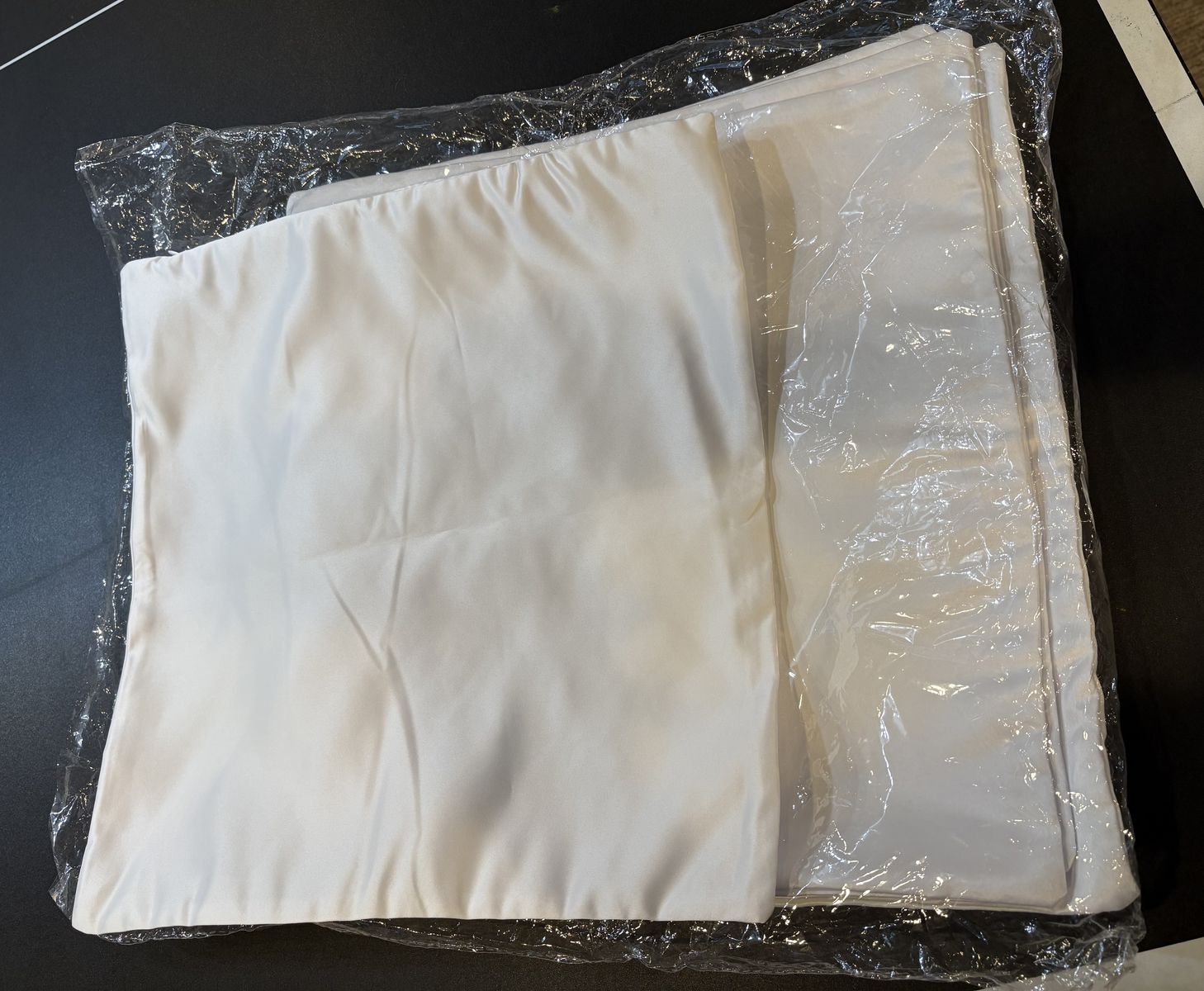 Brand new Totes, silk pillowcase covers, and Aprons