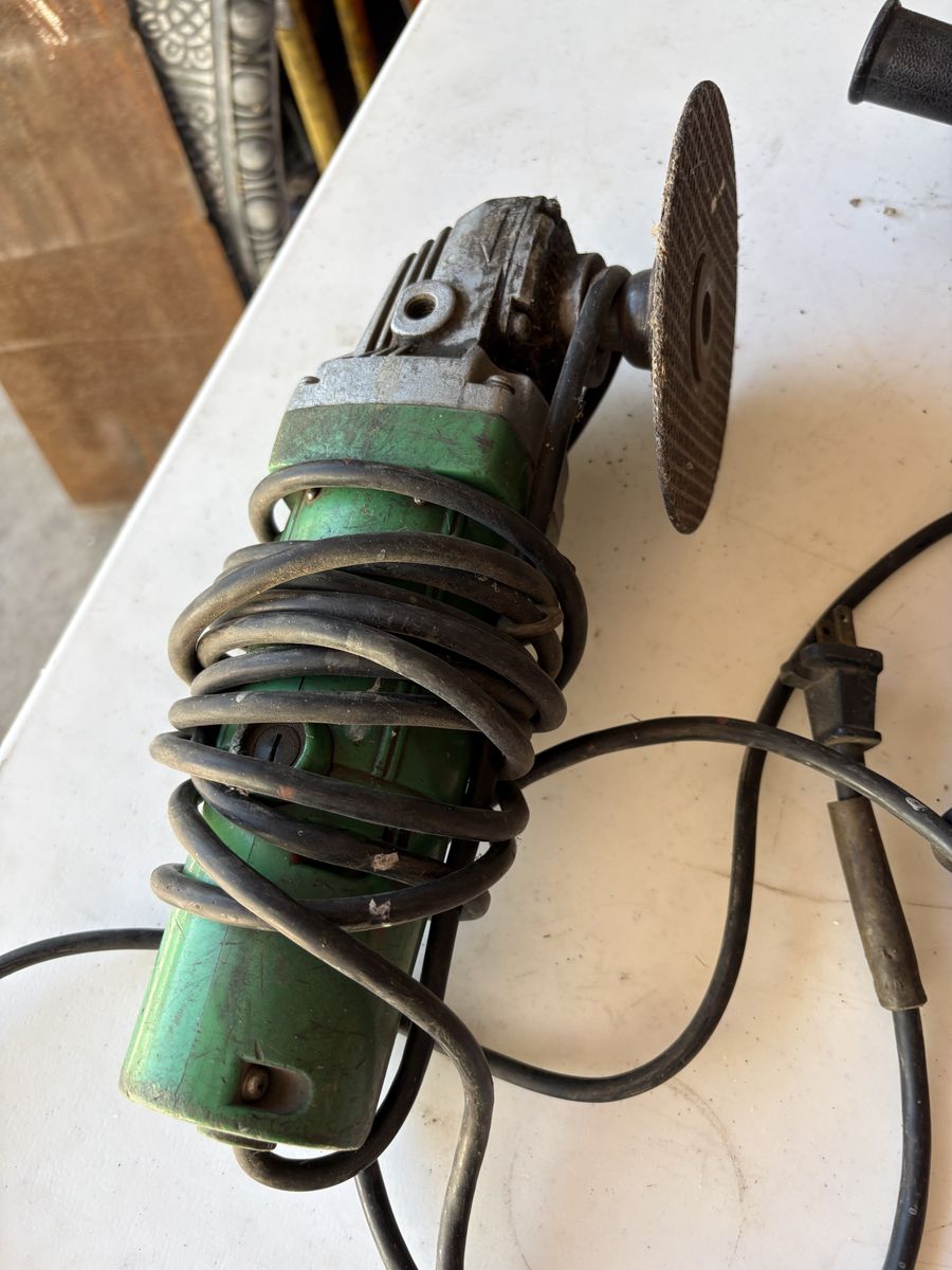 Hitachi corded an angle drill