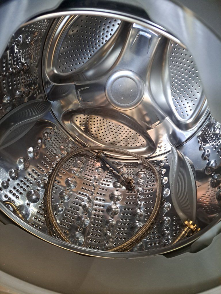 Main image 3
