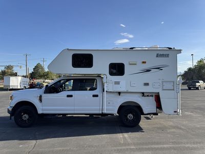 2009 Lance 845 Short bed Truck camper