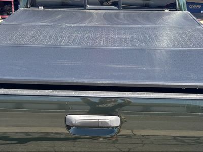 Hard Aluminum Tri-Fold Tonneau Cover with LED Lights – Fits 05-21 Nissan Frontier 6ft Bed