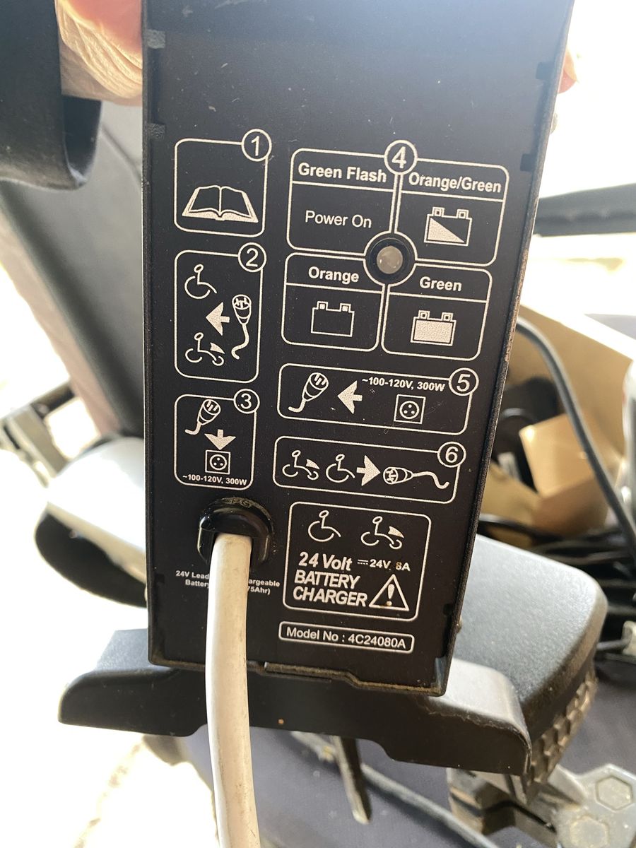Electric wheelchair