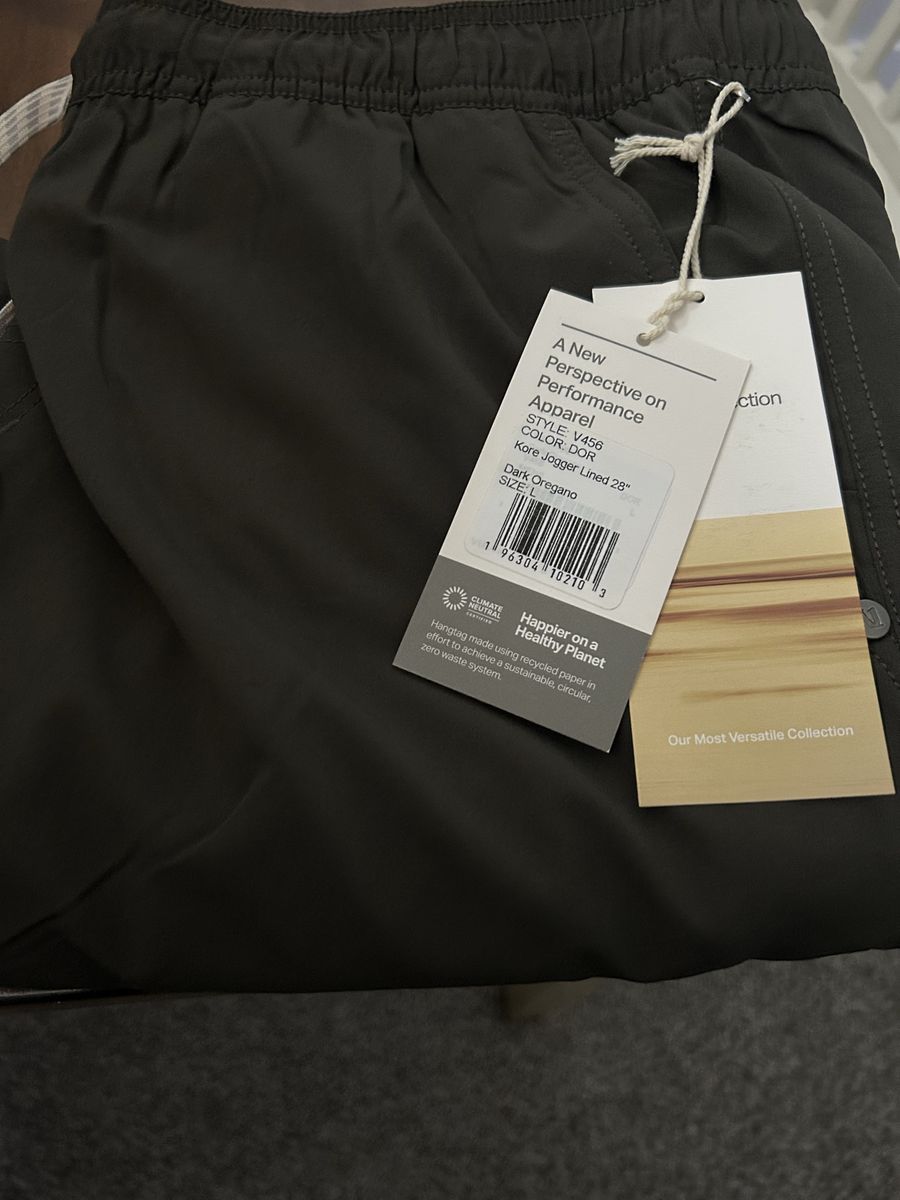 Vuori Kore Jogger Lined 28" Dark Oregano Size L New with Tags