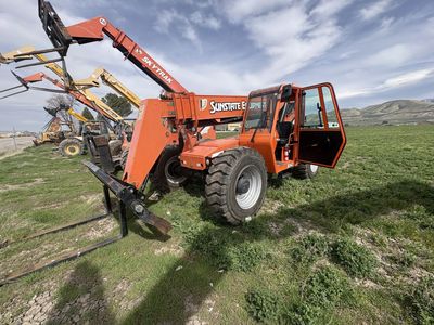 2014 Sky Track 8042 Telehandler 3200 Hours