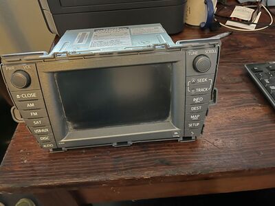 Toyota Prius Stereo/CD from a 2012 Prius Four