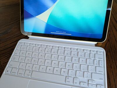 iPad 10th gen 64gb WiFi+cellular w/keyboard