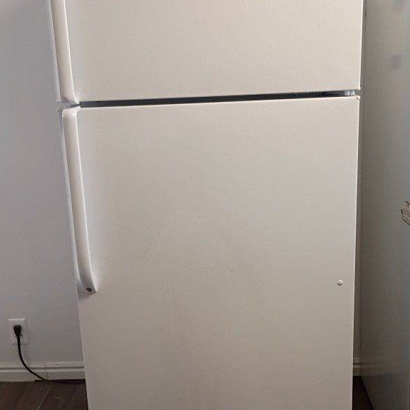GE Fridge and freezer