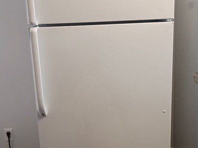 GE Fridge and freezer