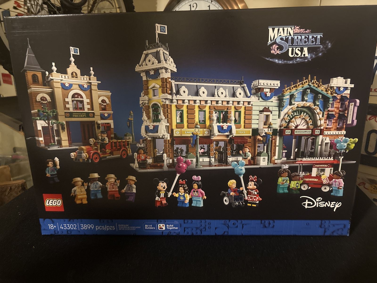 LEGO Disney Main Street, U.S.A. (43230) - Brand New Sealed