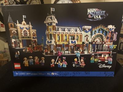 LEGO Disney Main Street, U.S.A. (43230) - Brand New Sealed