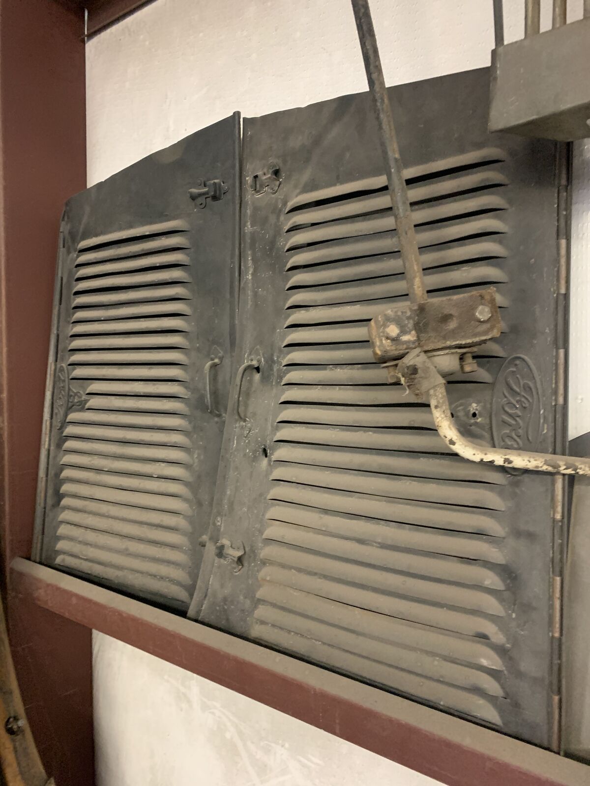 1934 ford pickup hood & dash