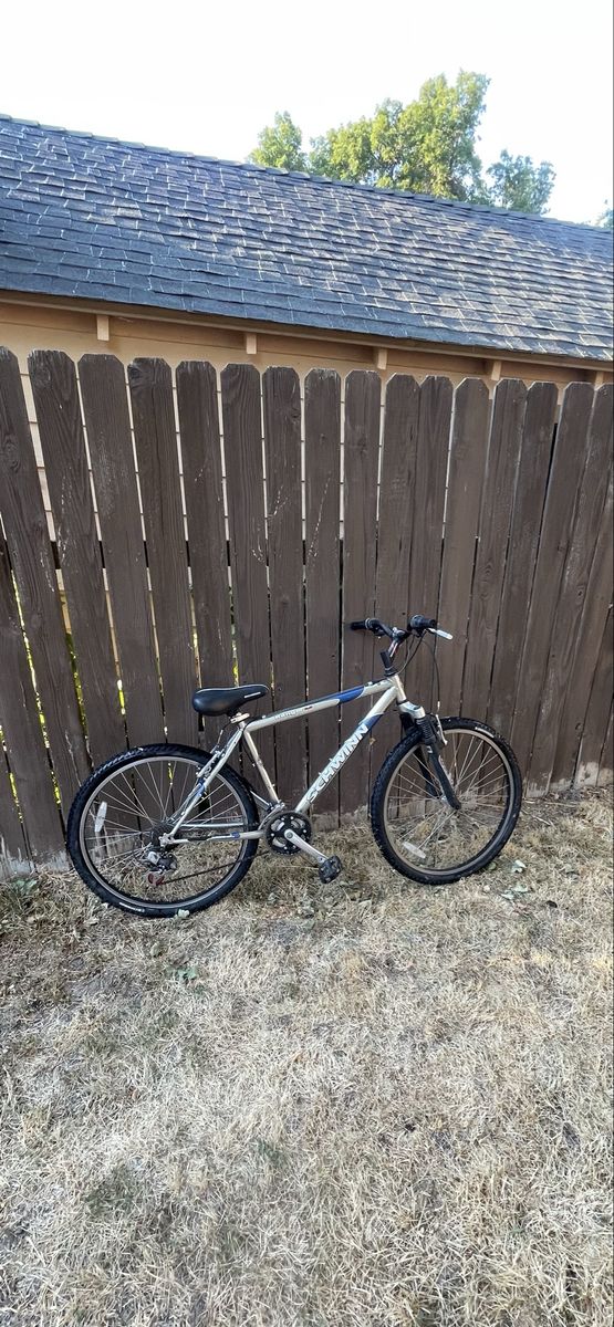 Schwinn Ranger 2.6 FS Hardtail medium mountain bike