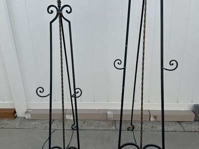 Adjustable Elegant Easel Stand