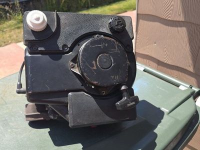 Vintage Tecumseh TVS100 Small Engine - Vertical Shaft Lawn Mower Motor