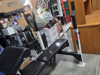 Weight bench
