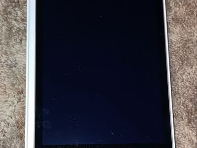 Apple iPad 6th Gen 9.7-inch (2018) Wi-Fi Only - Space Gray