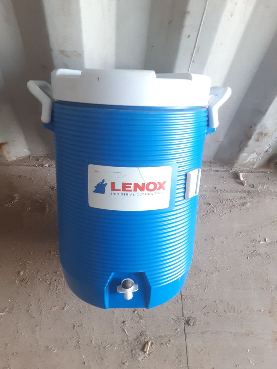 5 Gallon Water Bucket / Cooler / Thermos