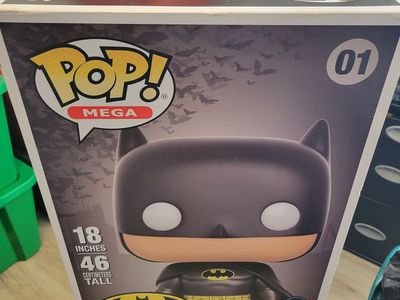 MEGA POP BATMAN 18 inch excellent condition