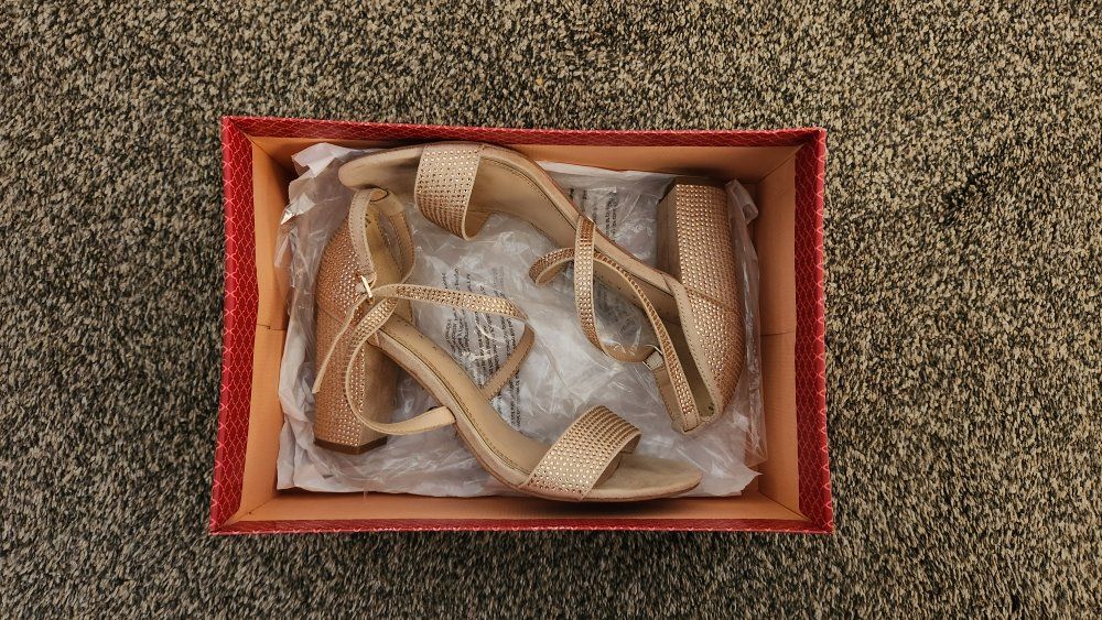 Size 7.5 Studded heels