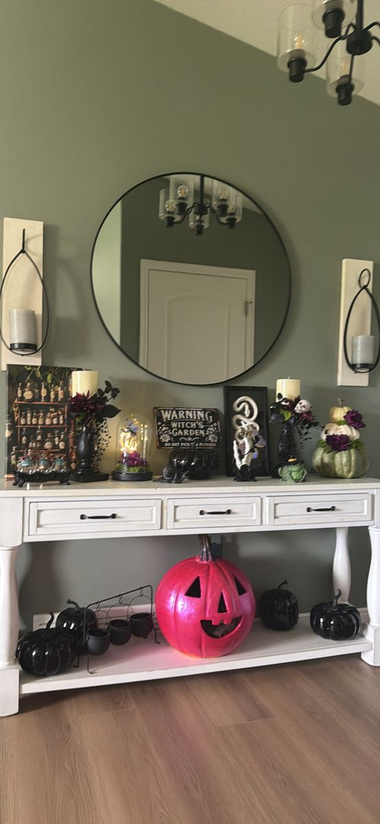 Halloween decor  ask for pricing thanks! 