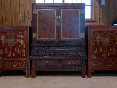 Antique Chinese Red Lacquer Wedding Cabinet - 19th Century Chinoiserie