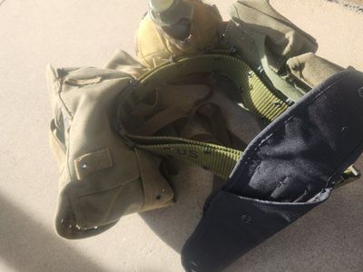 US Army Surplus Pack,2 Canteen, Pistol Seath, Pouc