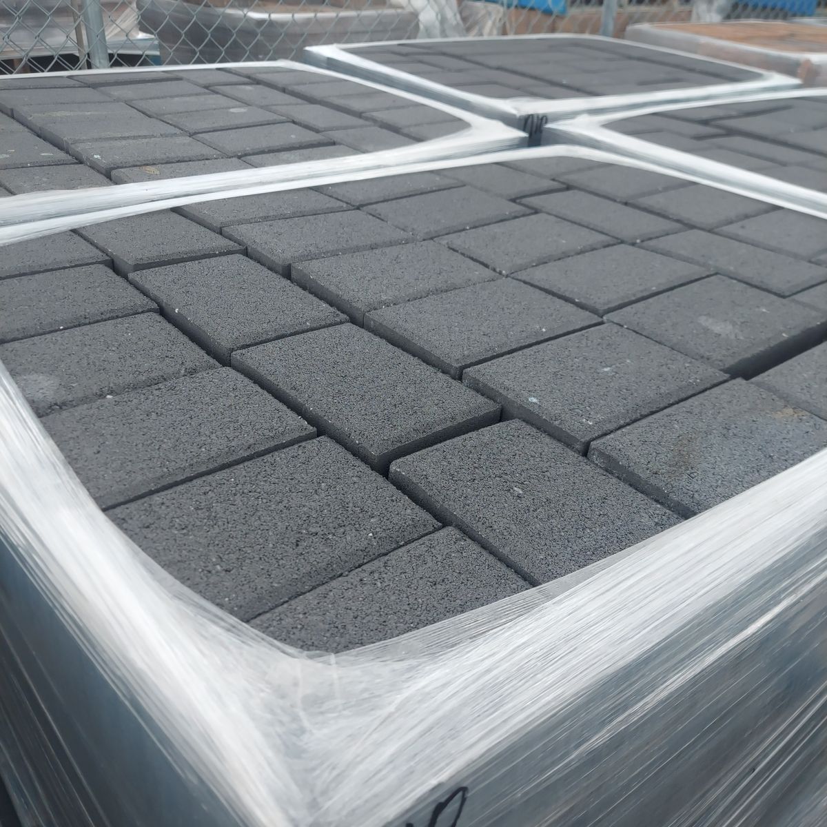 BLACK 6x9 PAVERS