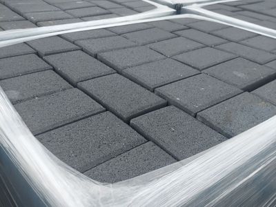 BLACK 6x9 PAVERS