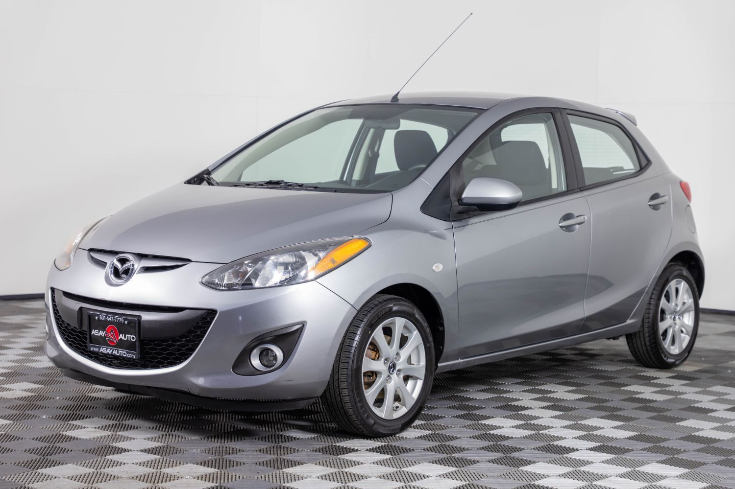 2014 MAZDA MAZDA2 Touring