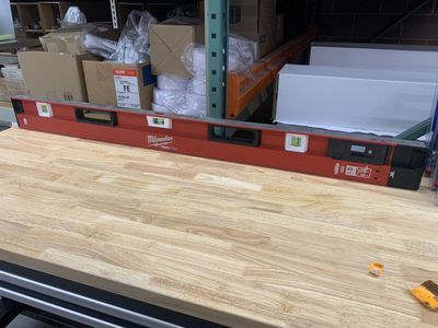 Milwaukee 48 in. to 78 in. REDSTICK Expandable Magnetic Box Level