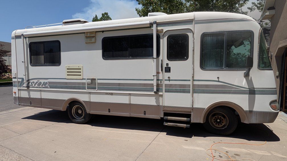 1997 Ford Motorhome - Summer Time Fun!
