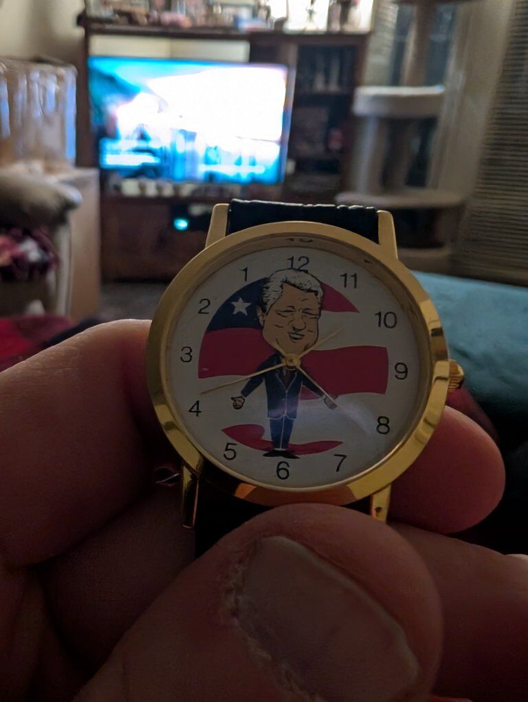 Rare President Bill Clinton quartz runs backwards