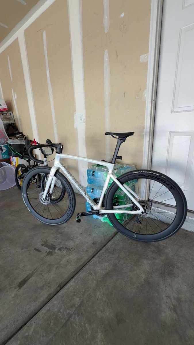 Sava Hawkeye carbon road bike sz54