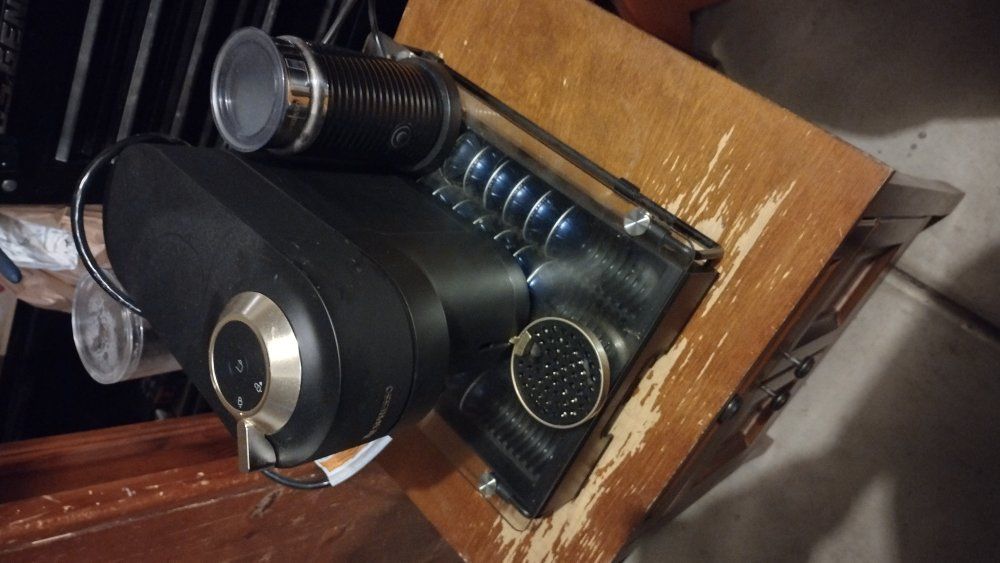 Main image 12