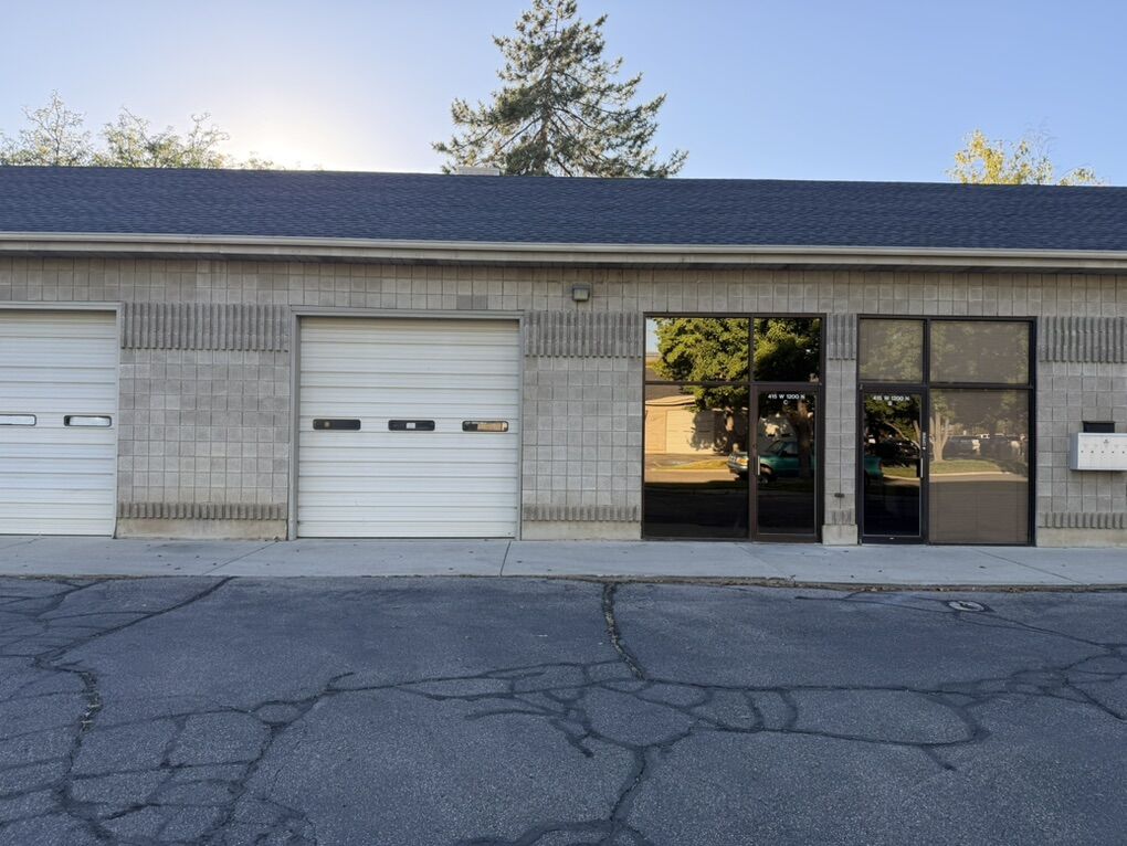 Orem Office Ware House Space. $1000.00/mo.