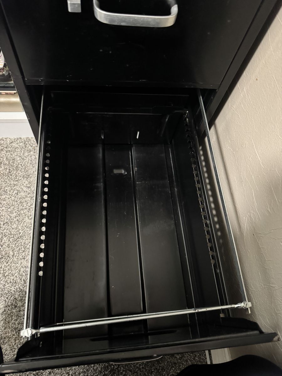 Main image 3