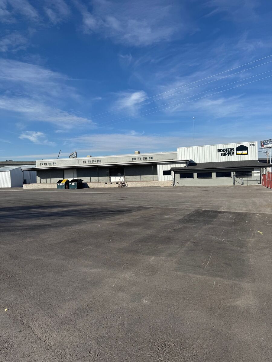 10,000 SF – 20,000 SF Warehouse with Up to 2 Acres of Fully Fenced and Paved Yard- SLC Granary