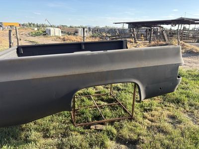 Square body long bed