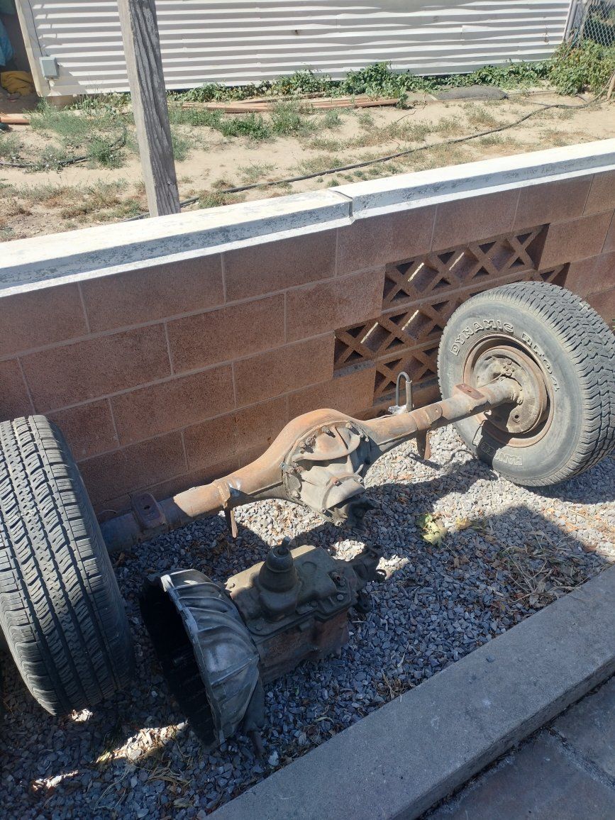 Ford limited slip 9 in rear end