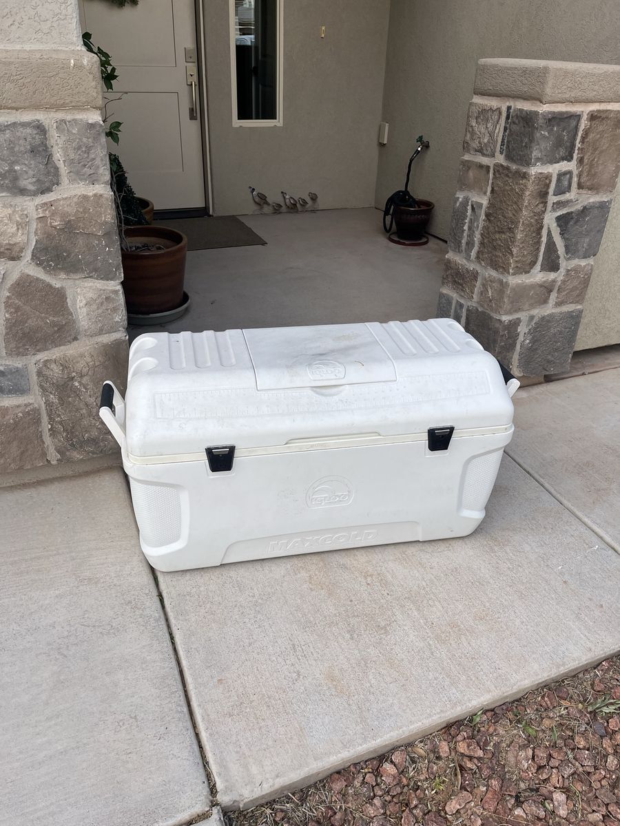 Igloo 120 qt cooler