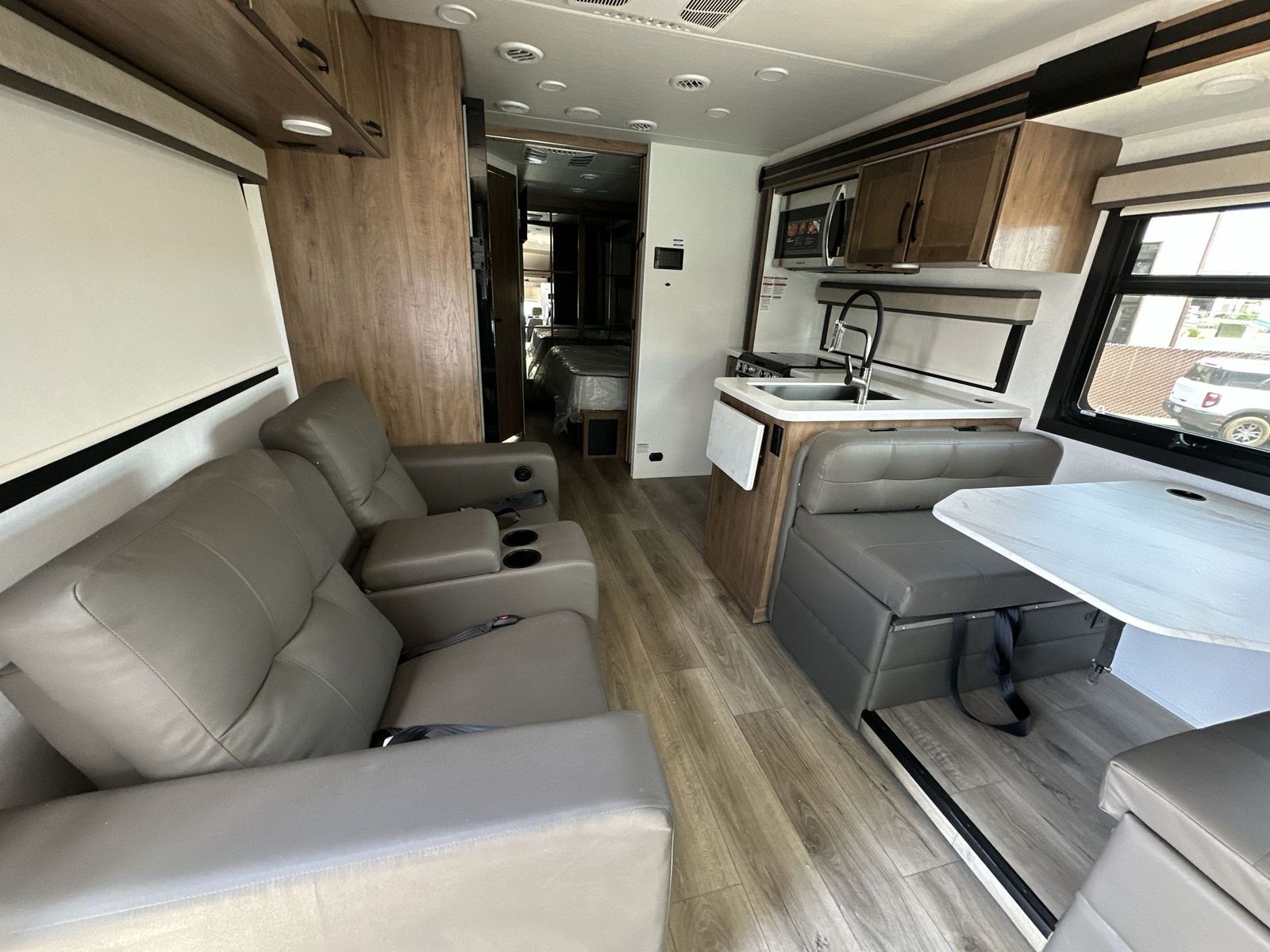 2026 Entegra Coach Esteem XL 32U