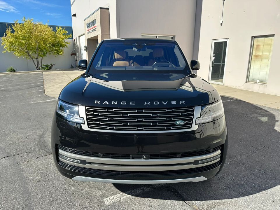 2023 Land Rover Range Rover P530 SE LWB