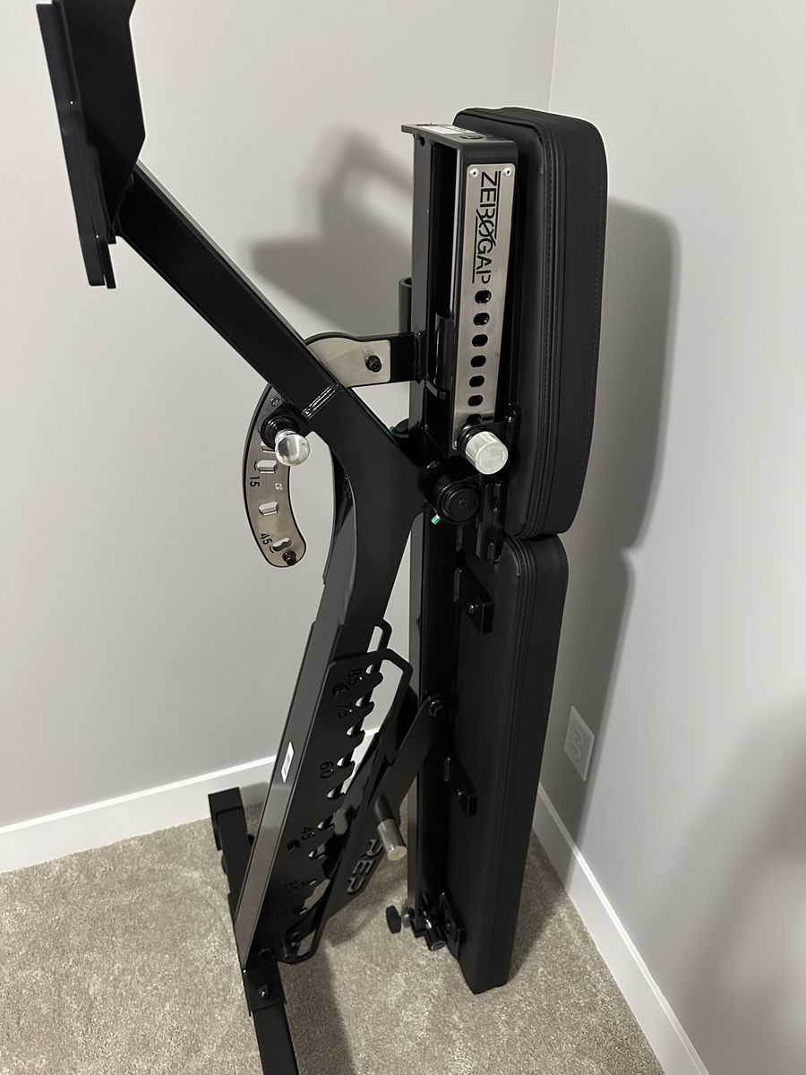 Weight lifting bench