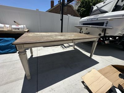Free table