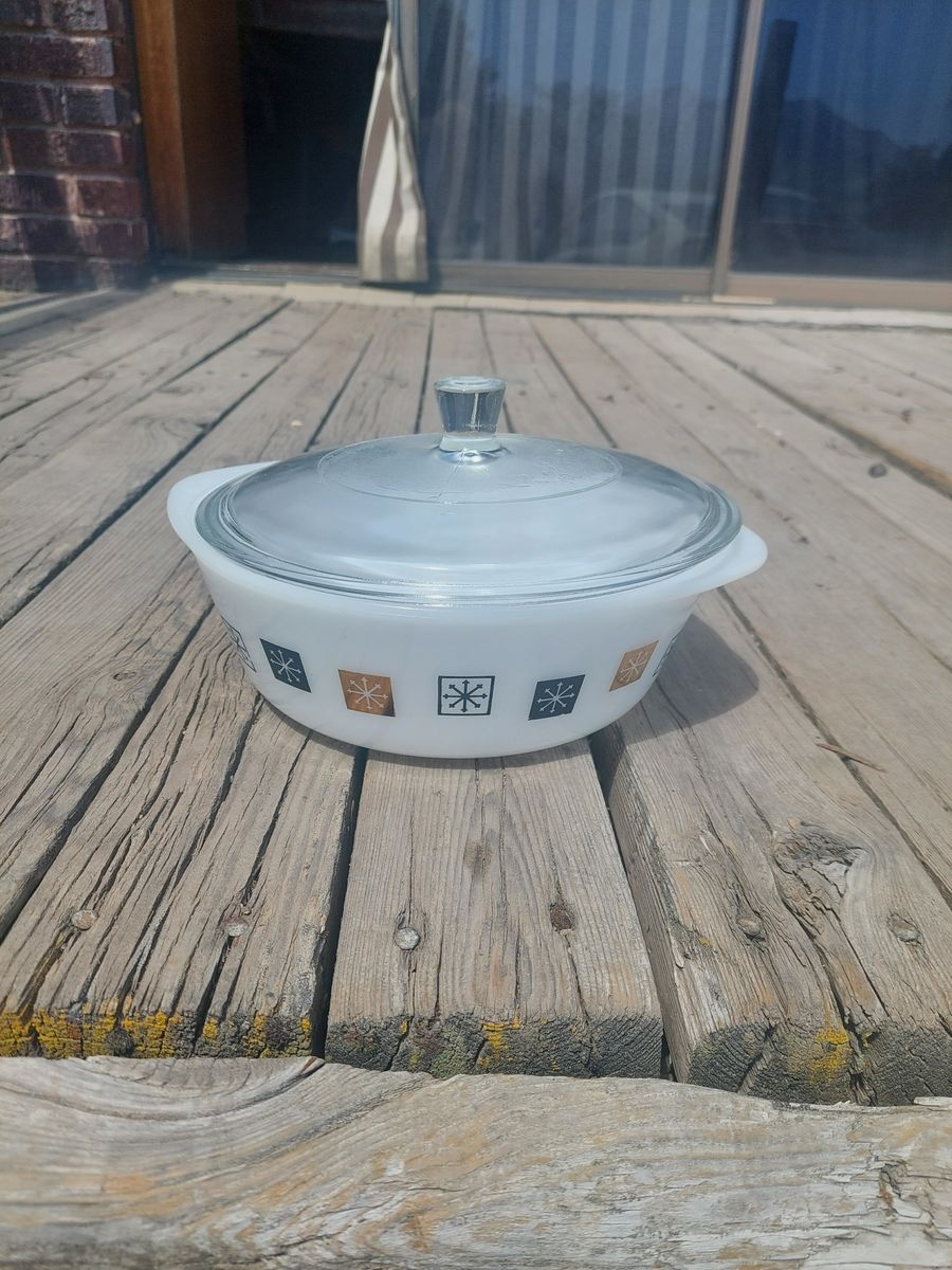 Vintage Inland Glass Atomic Starburst 2-Qt Covered Casserole Dishes - matching pair