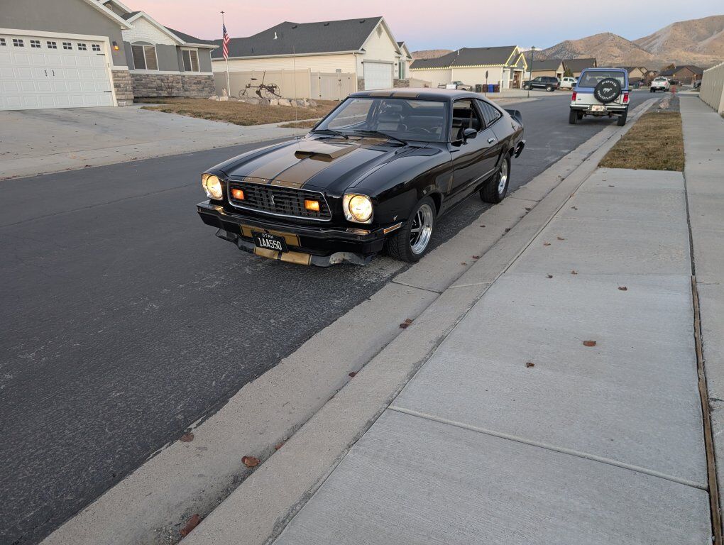 1977 FORD MUSTANG Cobra